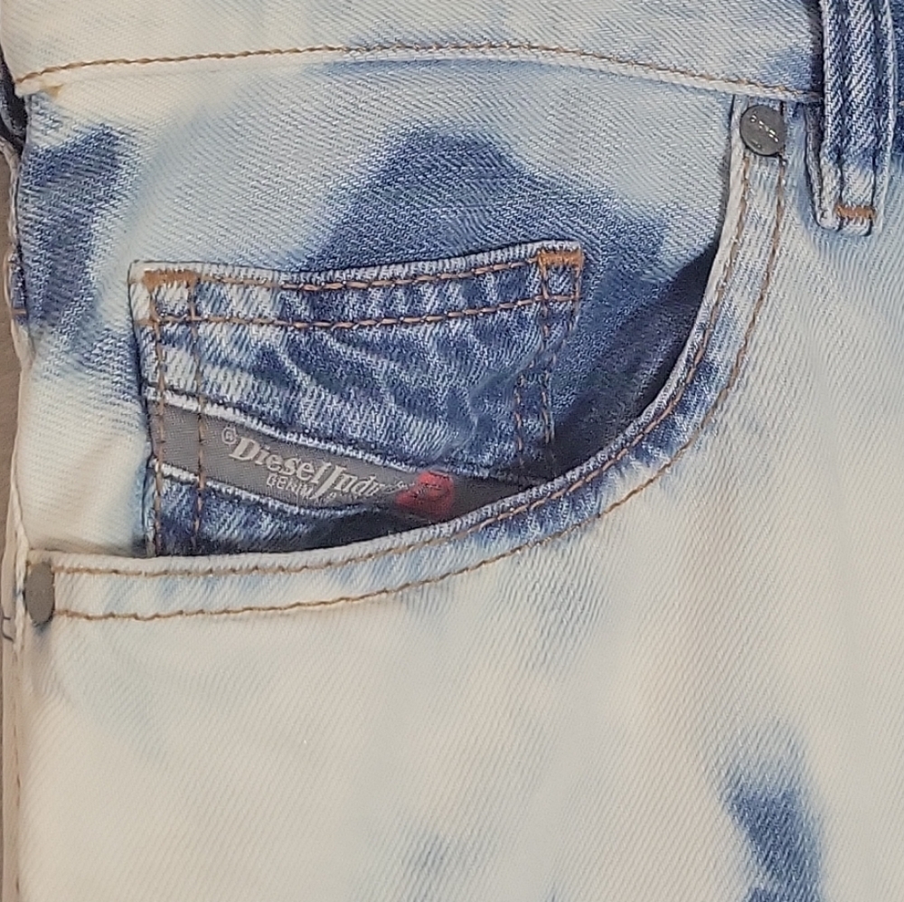 Mens Y2K Diesel Cloud Wash D Jifer Jeans RegularTapered Fit 32x27 - Picture 4 of 12